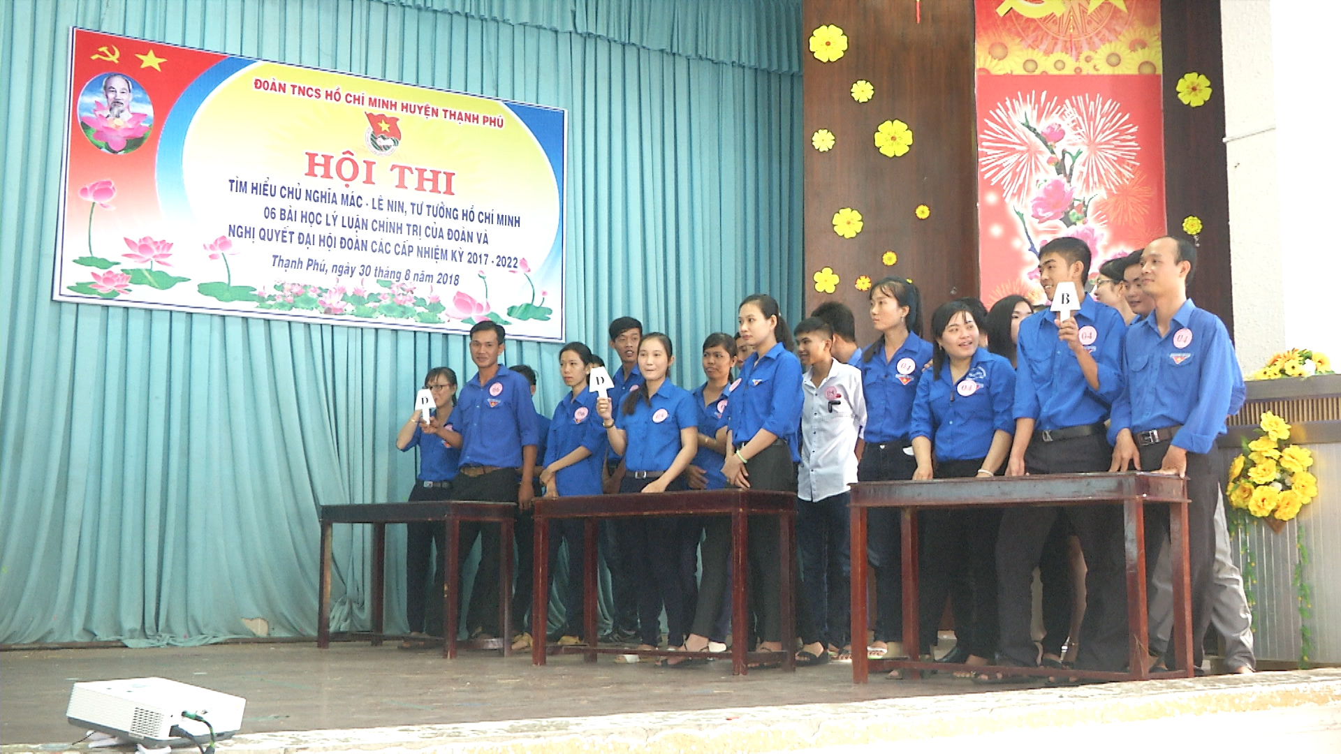 hoi thi tt.png