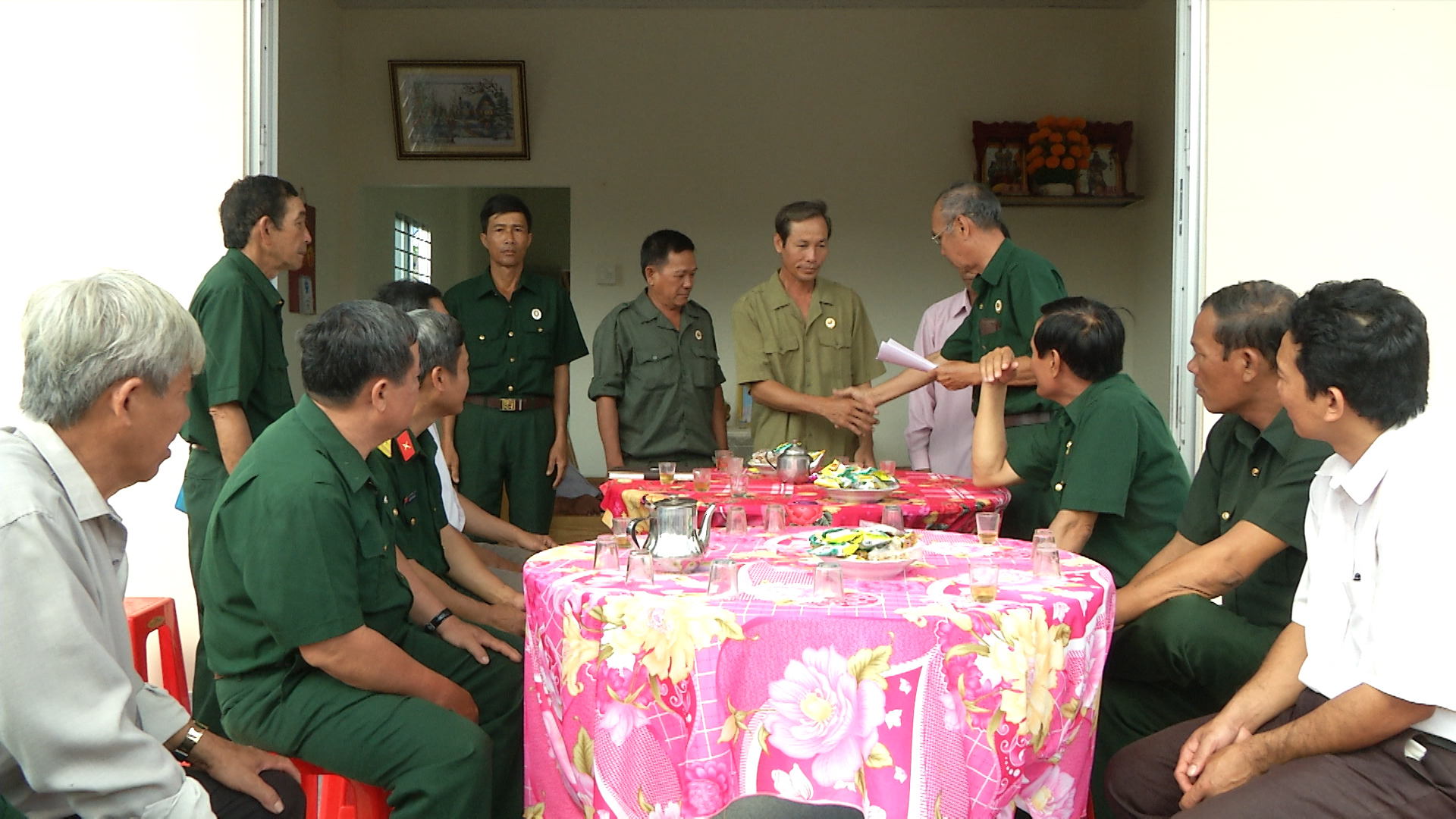 nha tinh dong doi 3-2015.png