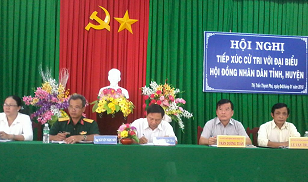 tiep xuc.png