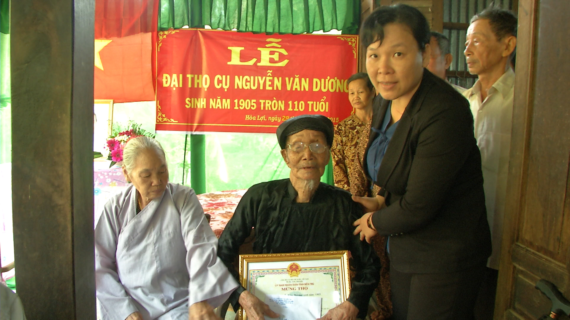 anh cu ong 110 tuoi.png