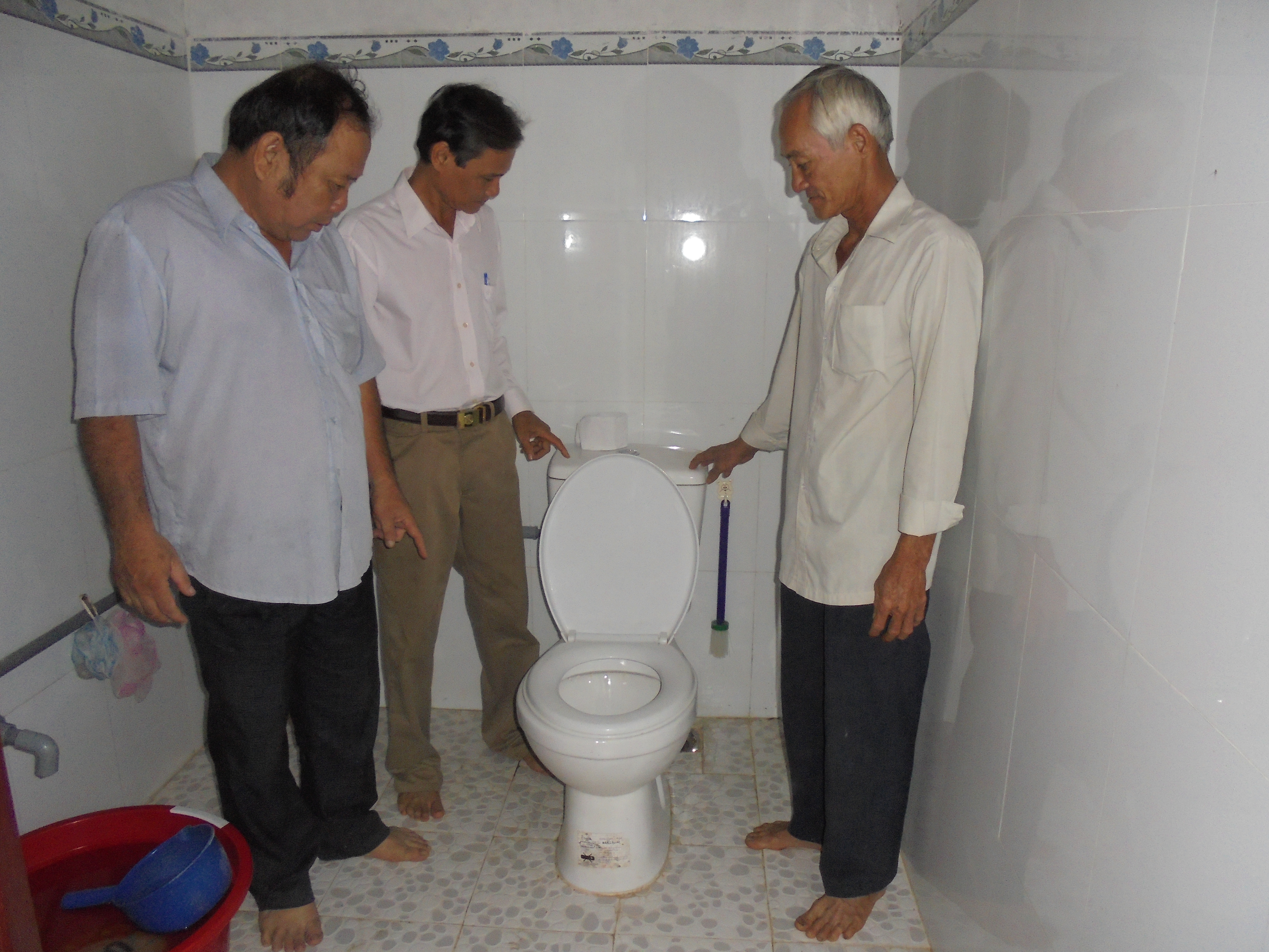 ho tu hoai.png