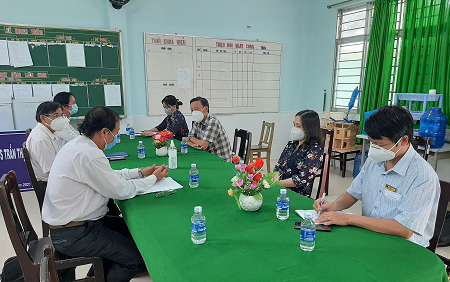 Bí thư Huyện ủy Châu Văn Bình đến thăm một số trường trên địa bàn huyện trước thềm năm học mới