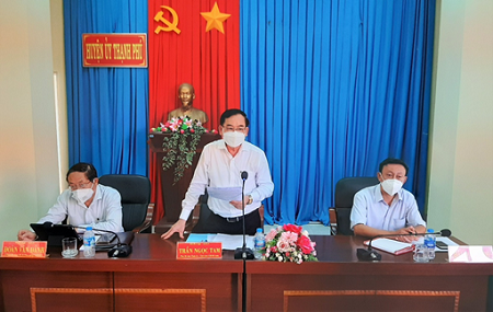 Đoàn Kiểm tra 171 của Tỉnh ủy làm việc với Ban Thường vụ Huyện ủy Thạnh Phú